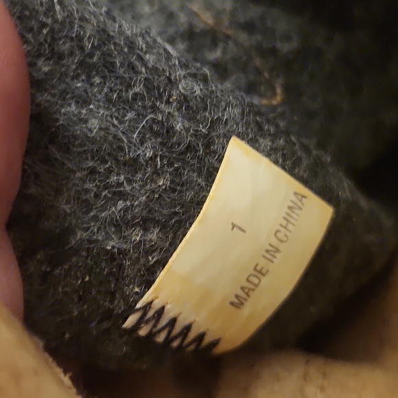 Boy's Ranger Suede and Black Rubber Insulated Boots Size 1 - Picture 8 of 10